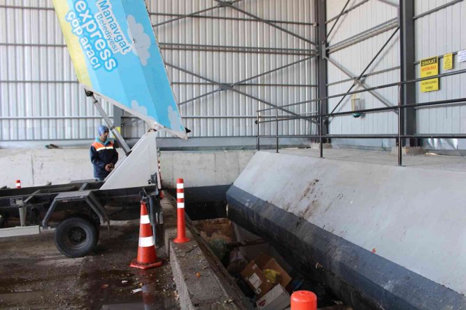 Manavgat Katı Atık Transfer Tesisi Faaliyete Başladı