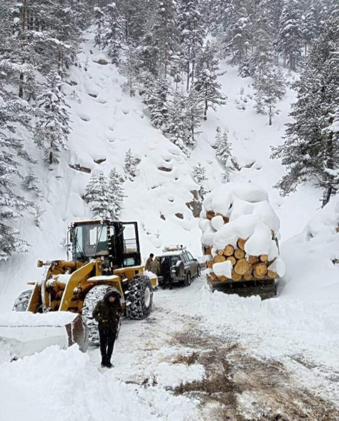 Bir Ay Sonra Ekmek Teknesi Kamyonuna Kavuşmanın Mutluluğunu Yaşadı