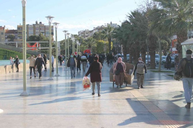 Müdür Açıkgöz, Aşılanmanın Önemine Dikkat Çekti