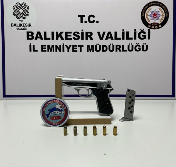 Balıkesir Emniyeti Bir Haftada Aranan 137 Kişiyi Yakaladı