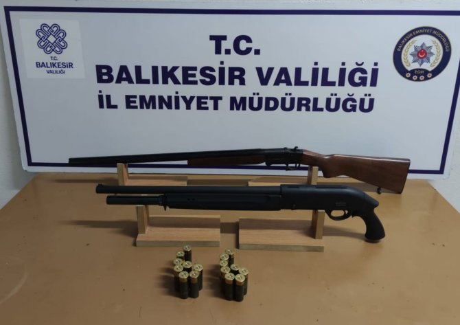 Balıkesir Emniyeti Üç Günde Aranan 50 Kişiyi Yakaladı