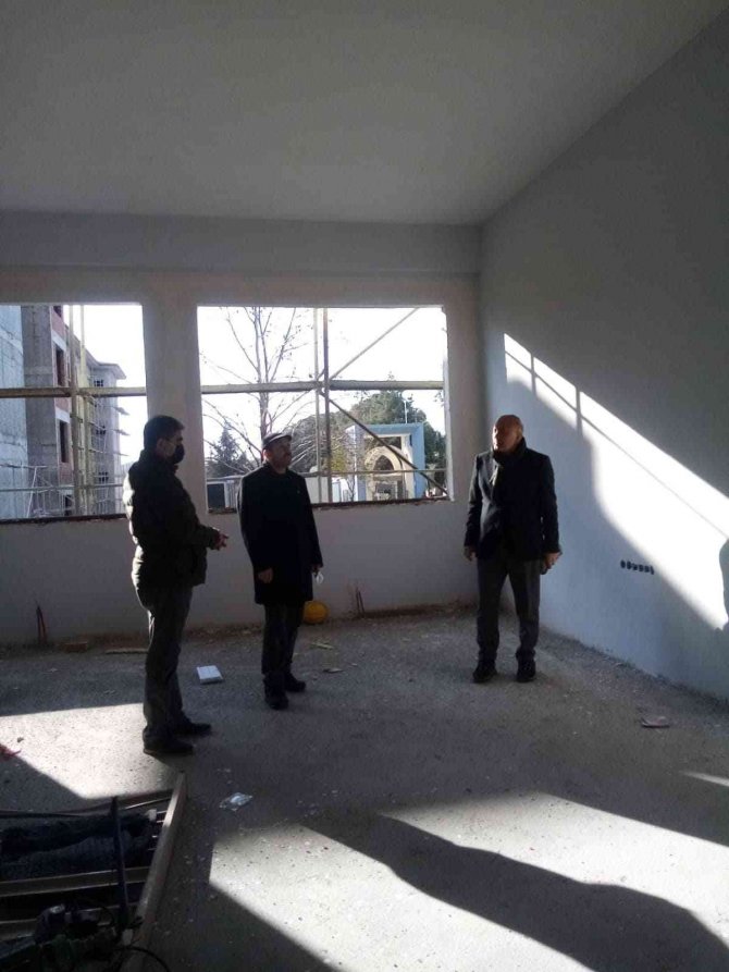 Fen Lisesi İnşaatı Hızla Sürüyor