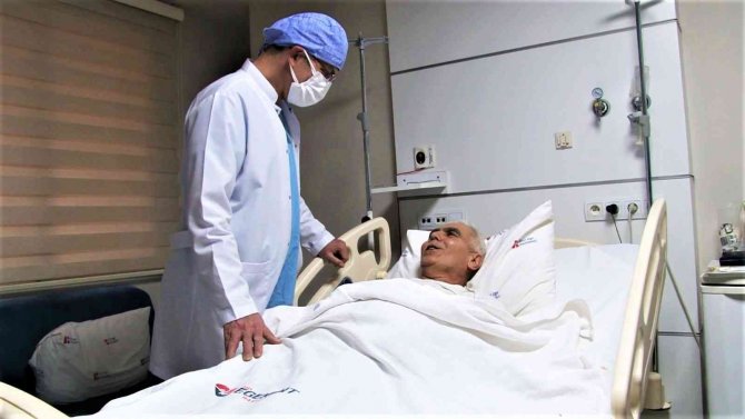 13 Yıl Sonra İkinci Bir Safra Kesesi Olduğunu Öğrenince Şok Oldu