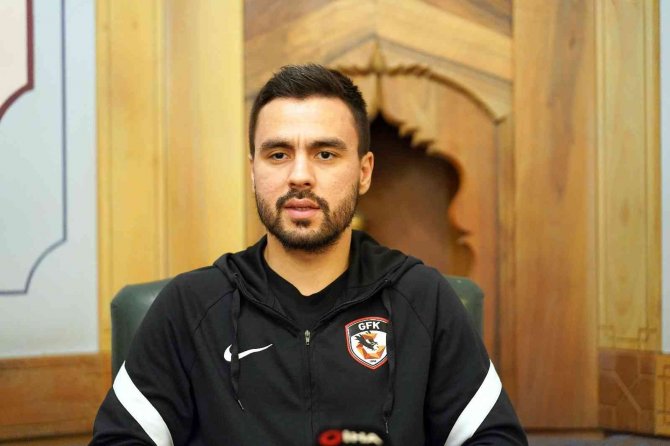 Furkan Soyalp: “Bu İstatistik Ve Performansla Milli Takımda Olmak Gerçekçi Hedef Değil“