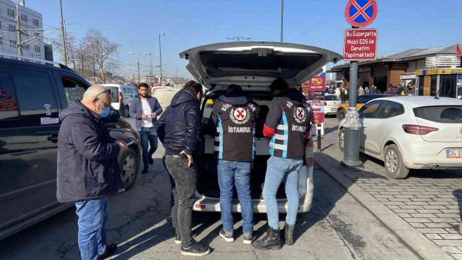 Eminönü’nde Kurallara Uymayan Taksicilere Ceza Yağdı