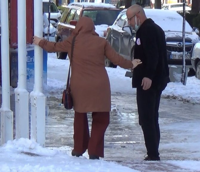 Burdur’da 15 Günde 175 Kişi Karda Kayıp Hastanelik Oldu