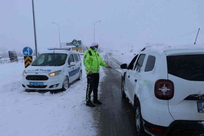 Konya’da Kar Yağışı Yeniden Başladı