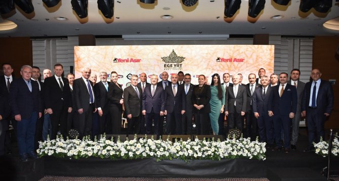 Manisa Ticaret Borsasına ‘Yılın Ticaret Borsası’ Ödülü