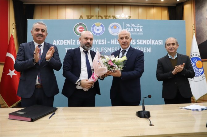 Akdeniz Belediyesinde Toplu İş Sözleşmesi Sevinci