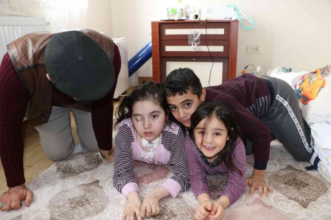 Sıla’nın Hayatı Adeta Elektriğe Bağlı