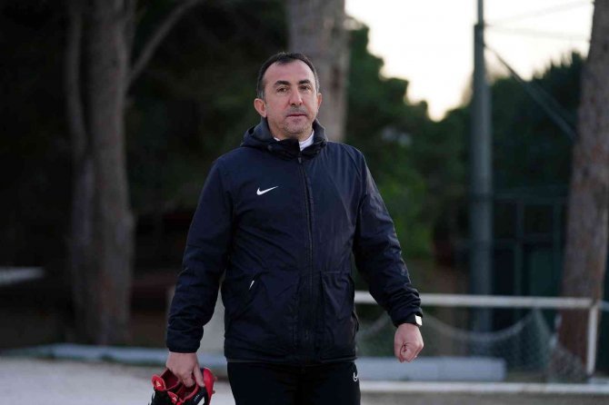 Recep Uçar: “Hedefimiz Süper Lig”