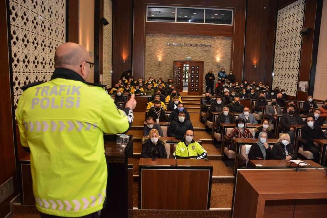 Keçiören Belediyesinden Trafik Güvenliği Eğitimi