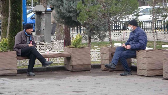 Uşak’ta Vaka Sayıları Yüzde 50’den Fazla Arttı