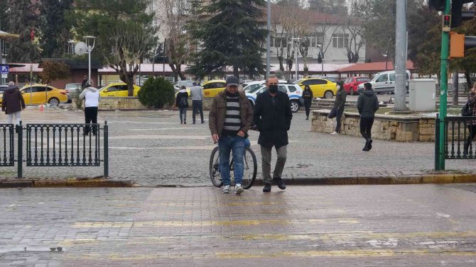 Uşak’ta Vaka Sayıları Yüzde 50’den Fazla Arttı