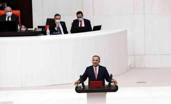 Adalet Bakanı Bekir Bozdağ, Tbmm’de Yemin Etti.