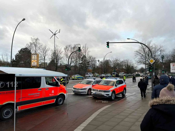 Hamburg’da Okula Operasyon