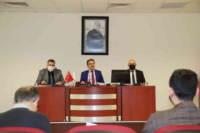 Çankırı Korona Virüs Vak’a Artışlarında İlk 10 İl Arasına Girdi, Vali Ayaz Vatandaşlara Seslendi: