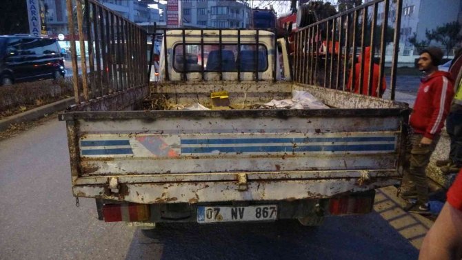 30 Kilometre Kovalayıp Yakaladığı Hırsızlık Şüphelisi Çocukların Etrafını Sarıp Polise Teslim Ettiler