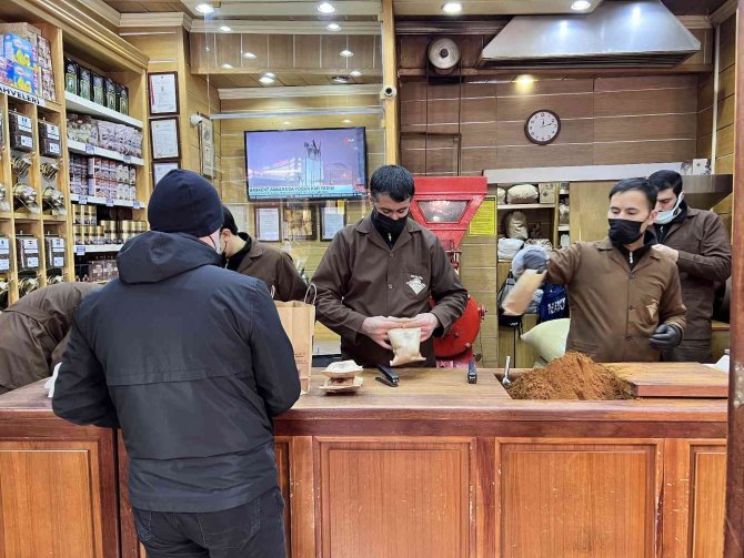 Kahveye Talep Azaldı