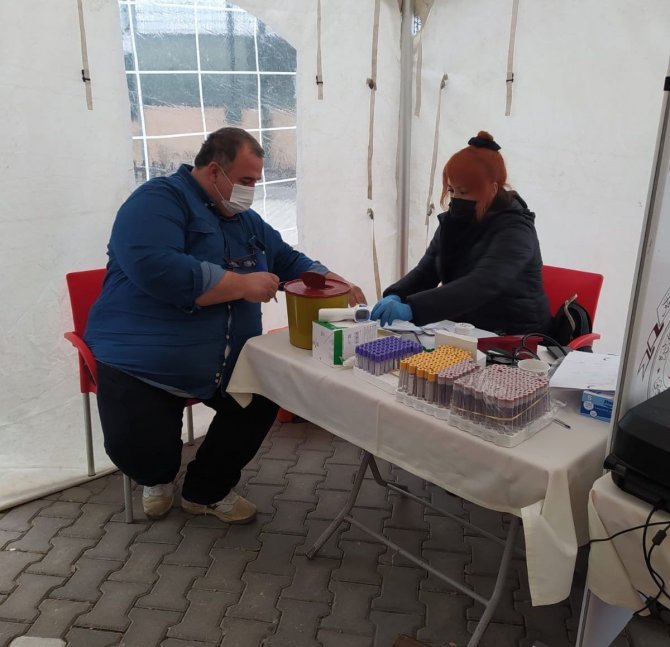 İ̇l Göç İ̇daresi Müdürlüğünden Kan Desteği