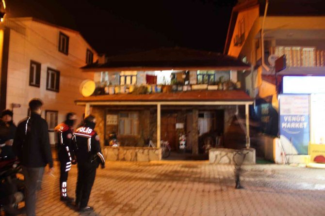 Çocuklarının Gözleri Önünde Eski Eşi Ve Ailesini Bıçakladı
