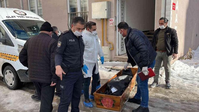 Isparta’da 41 Yaşındaki Kadın Evinde Ölü Bulundu