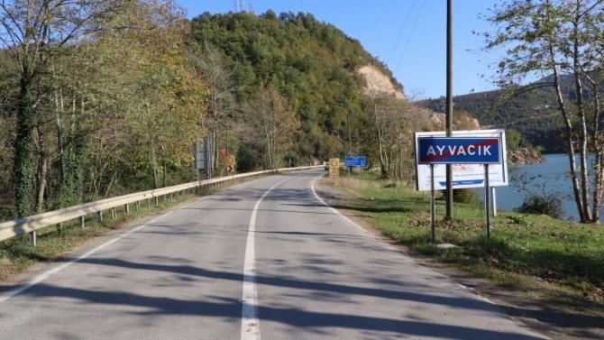 İ̇lçeleri Yakınlaştıran Karayolunun Yüzde 20’si Tamamlandı