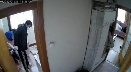 Kartal’da Maskeli Hırsızlar Daire İçi Kameraya Yakalandı