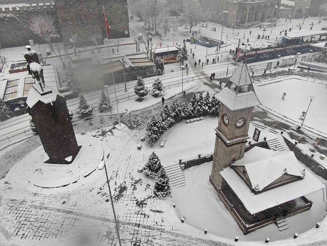 7 Yıl Sonra Bir İlk, Kayseri’de Son 7 Yılın En Yüksek Kar Kalınlığı Ölçüldü