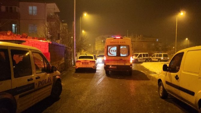 Kayseri’de Sinir Krizi Geçiren Şahıs Annesini Rehin Aldı