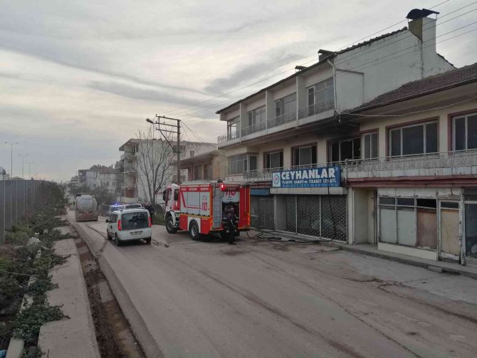 Kullanılmayan Binada Çıkan Yangın Paniğe Sebep Oldu