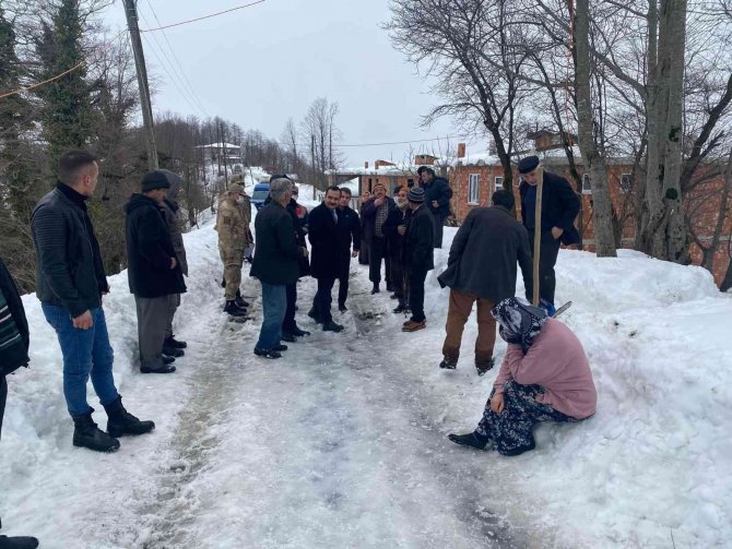 Ordu’da Kar Ağırlığına Dayanamayan Balkon Çöktü: 1 Yaralı