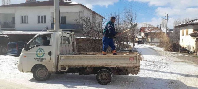 Pazarlar’da Karla Mücadelede 100 Ton Tuz Kullanıldı