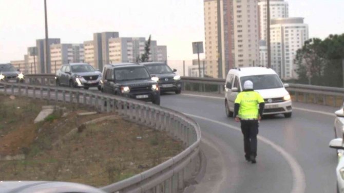 Polisleri Görünce Otoyolda Geri Geri Kaçmaya Çalıştı, Cezadan Kurtulamadı