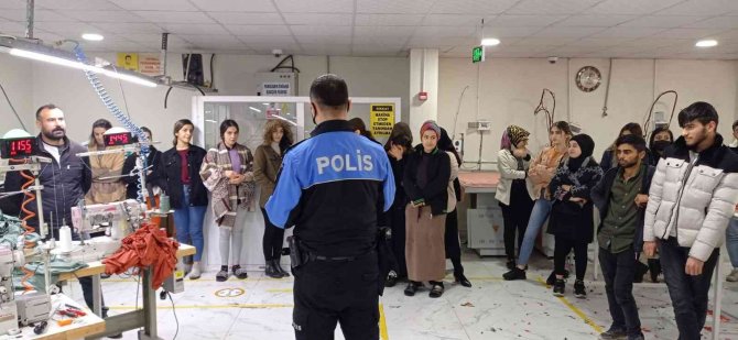 Cizre Polisi Kadınları Bilgilendirip Kades’i Tanıttı