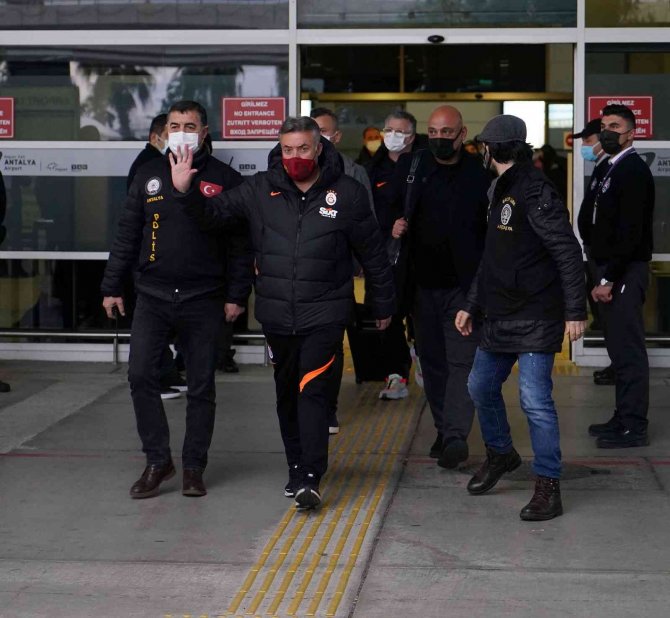 Galatasaray, Antalya’ya Geldi