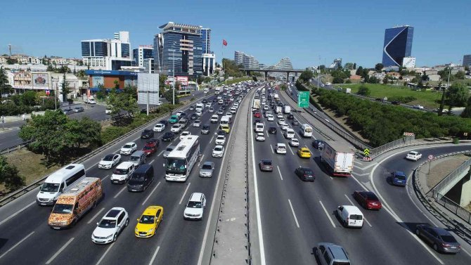 Dünya’nın En Yoğun Trafiğine Sahip 5. Şehri İ̇stanbul Oldu