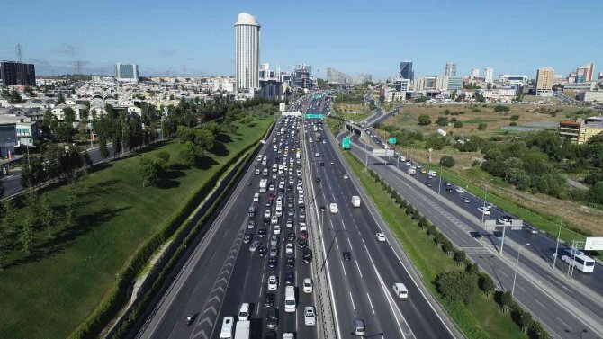 Dünya’nın En Yoğun Trafiğine Sahip 5. Şehri İ̇stanbul Oldu