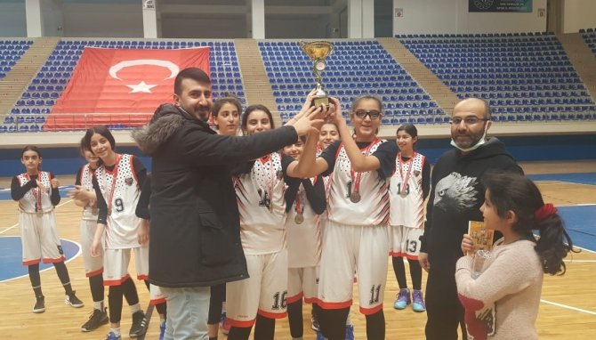 Van Büyükşehir Belediyesi Basketbol Takımı Bölge Şampiyonasında