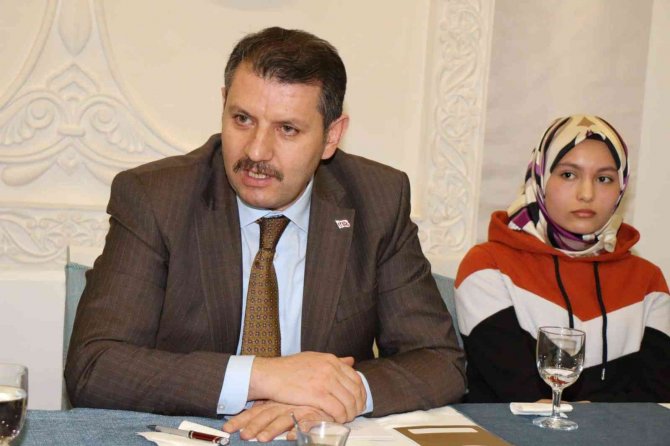 Yazarlık Atölyesi’nde Eğitim Sona Erdi