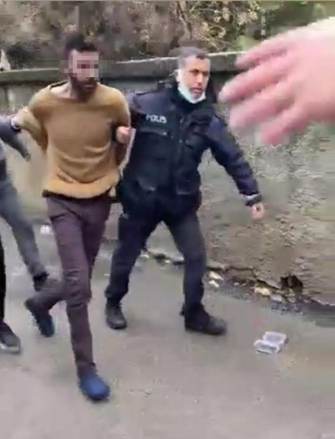 Evini Yakan Adamın Gözaltına Alınma Görüntüleri Ortaya Çıktı