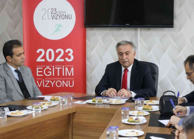 Milli Eğitim Müdürleri Değerlendirme Toplantısı Yaptı