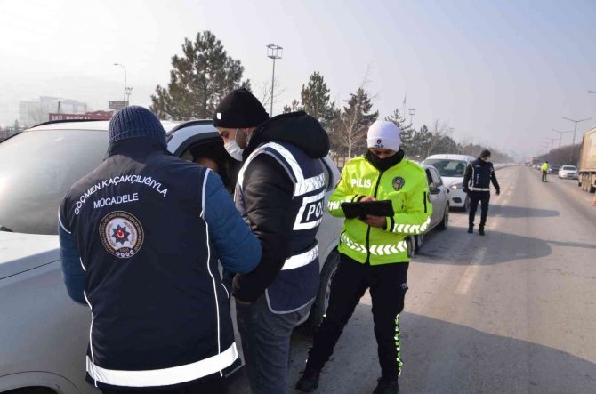 Afyonkarahisar’da Düzensiz Göçmenlere Yönelik Polis Denetimi