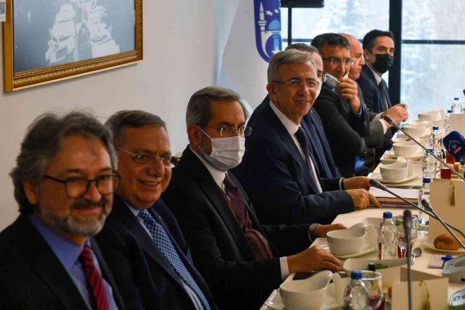 Yavaş Üniversite Rektörleriyle Bir Araya Geldi