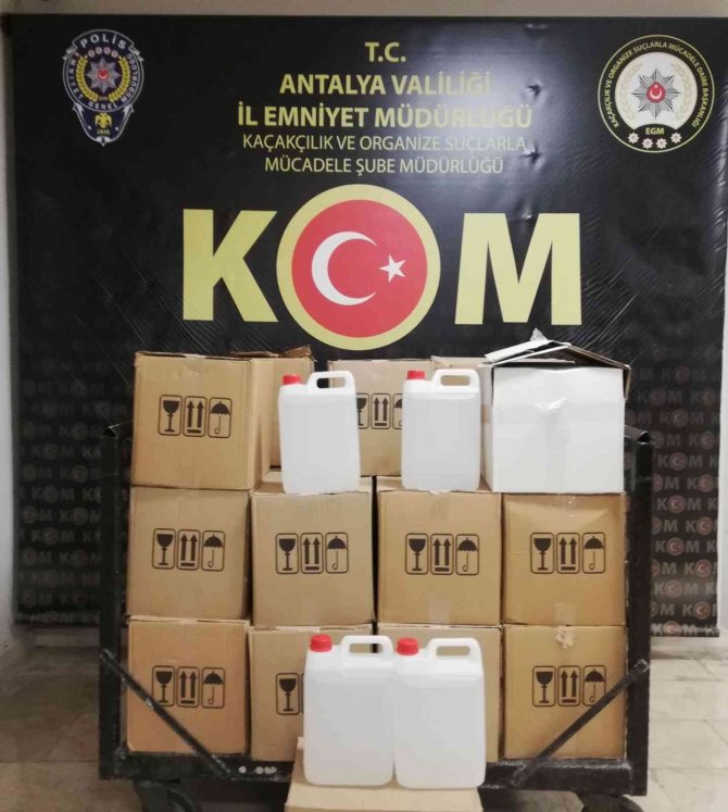 Antalya’da 5 Bin 245 Litre Sahte Alkol Ele Geçirildi