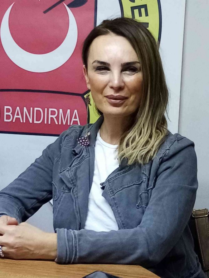 Sanatçı Kodal, Bandırma İçin Şarkı Yazma Sözü Verdi