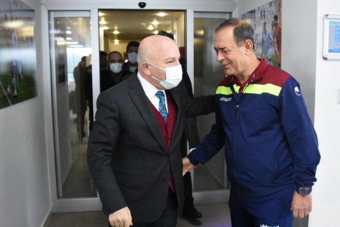 Yücel İ̇ldiz, İlk Antrenmana Çıktı