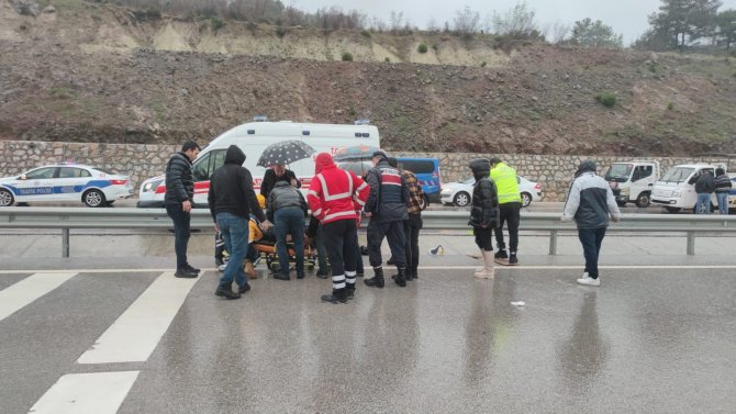 Çanakkale’de Kontrolden Çıkan Cip Takla Attı: 6 Yaralı