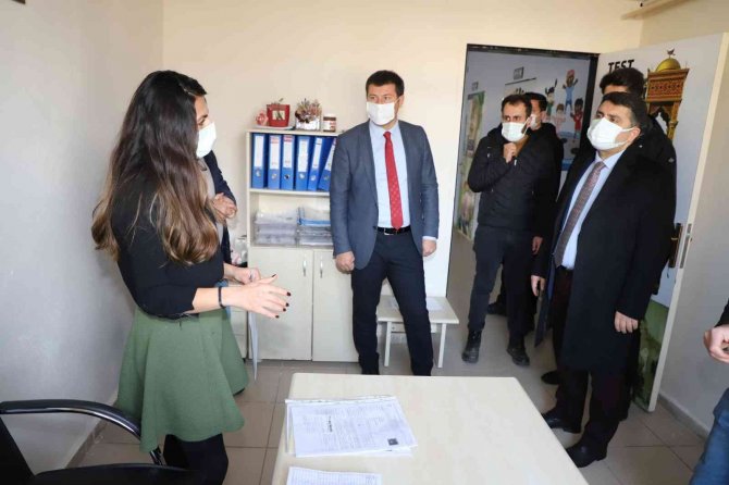 Kaymakam Mehmet Tunç, Cizre Rehberlik Ve Araştırma Merkezini Gezdi