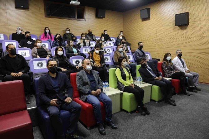 Dokuz Eylül’den Kiraz’a Sinema Salonu